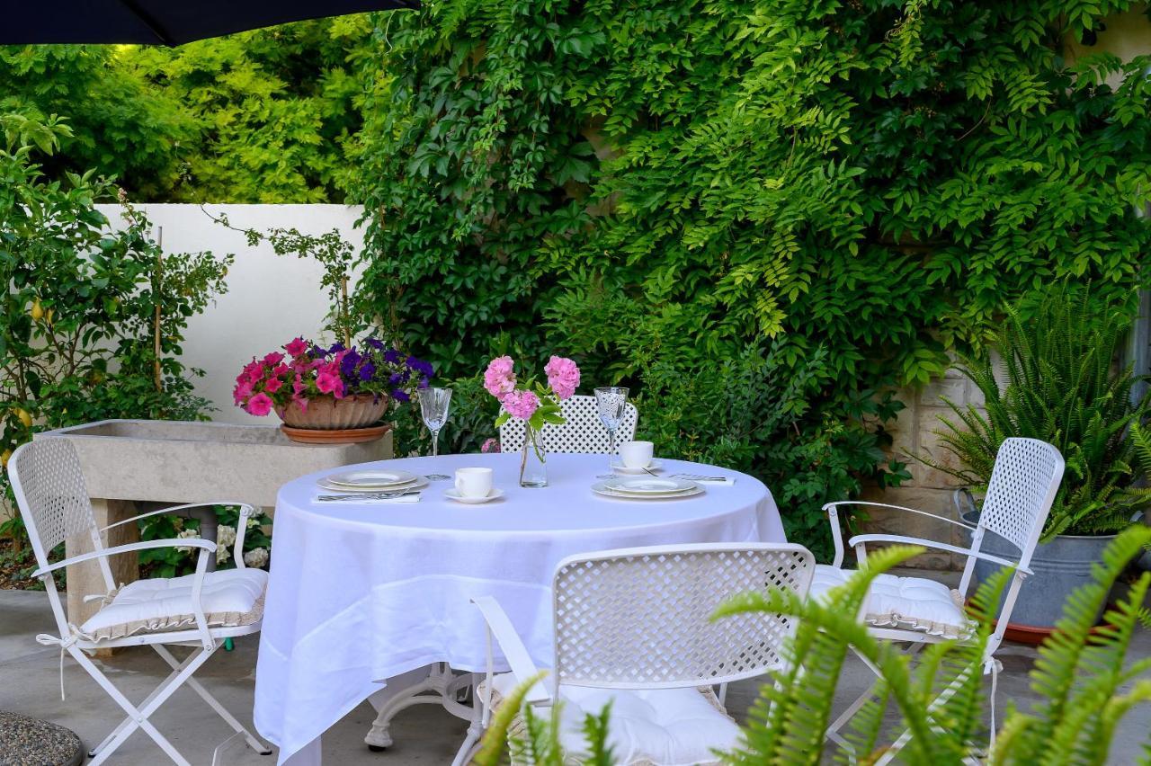 Palace Schoen Milesi - Esense Of Prestige - Private Pool - Free Parking - Old Money Style Luxury Rooms - Walking Distance To The Old Town, The Beach And All Amenities - Buralux Properties Split Zewnętrze zdjęcie